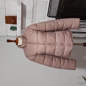 Gap winter short jacket in beautiful rose pink color